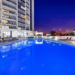 High Floor Ocean View Apartment - Sierra Broadbeach
