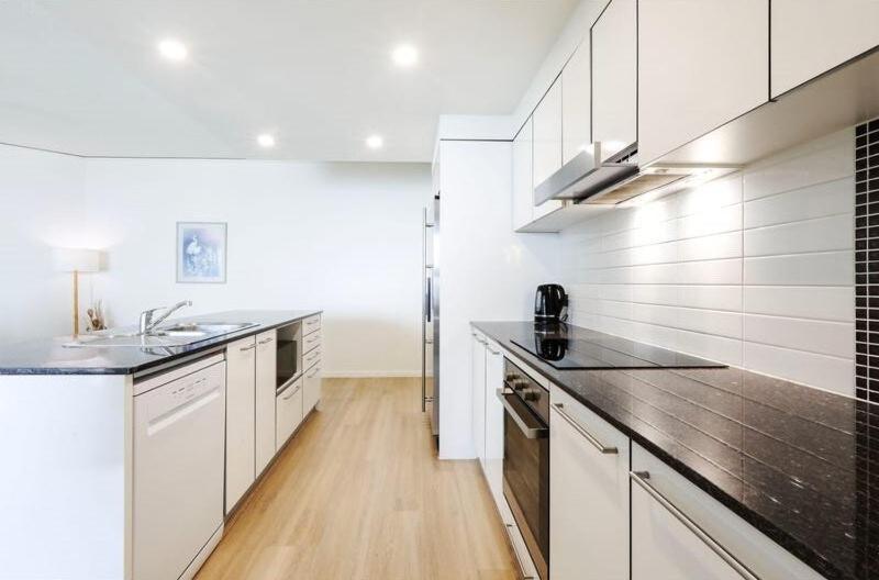 High Floor Ocean View - Sierra Broadbeach Gold Coast
