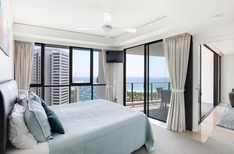 High Floor Ocean View - Sierra Broadbeach Apartment Gold Coast
